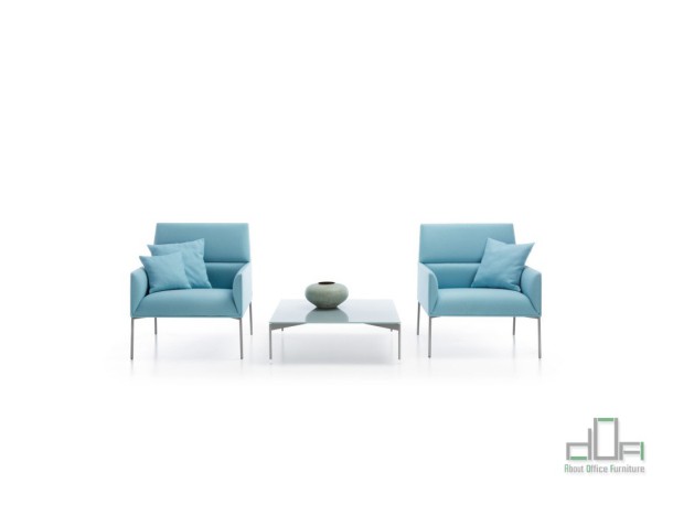 Masa MYTURN pentru canapele si fotolii #AboutOfficeFurniture