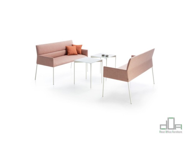 Masa MYTURN pentru canapele si fotolii #AboutOfficeFurniture