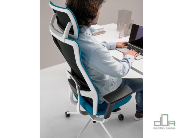 Scaun ergonomic managerial TNK FLEX #AboutOfficeFurniture