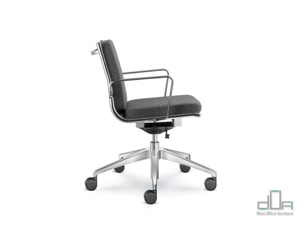 Scaun ergonomic managerial FLY #AboutOfficeFurniture