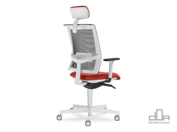 Scaun ergonomic operational LYRA #AboutOfficeFurniture