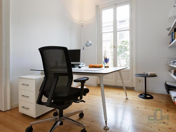 Scaun ergonomic operational STAY #AboutOfficeFurniture