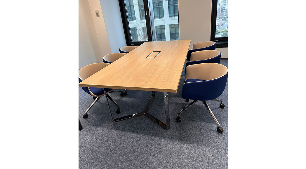 Amenajare cu mobilier office pentru clientul nostru Karl Storz